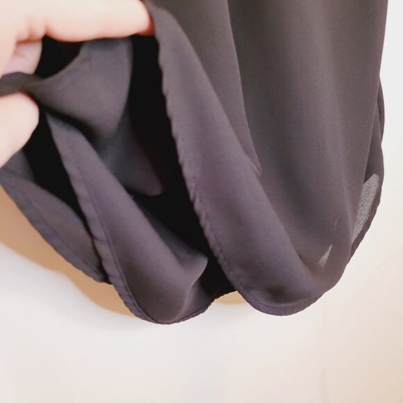 New Lulu's Womens Black Flowy Layered Vneck Camisole Top Size Small - Picture 6 of 11